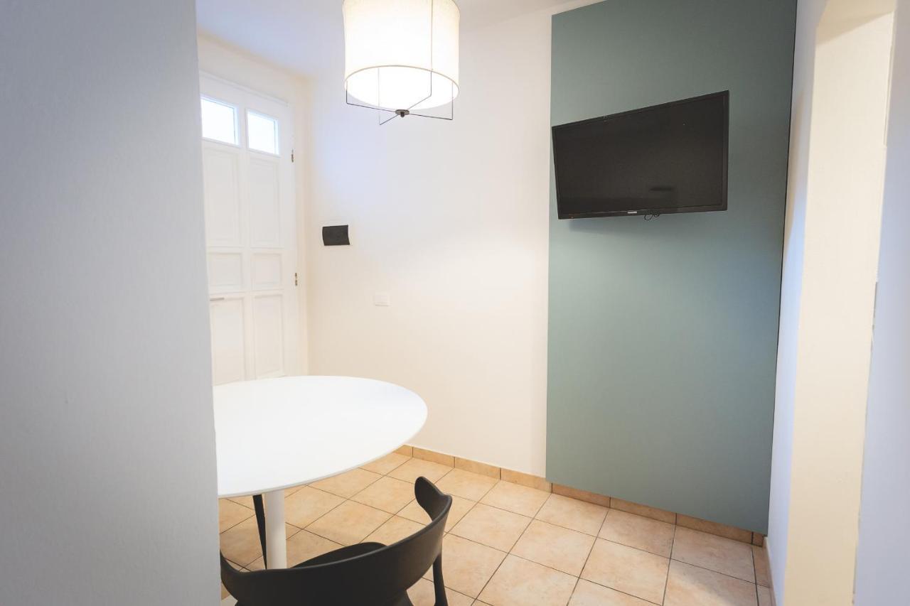 Via Siena 4 - Suites & Rooms 切齐纳的码头 外观 照片