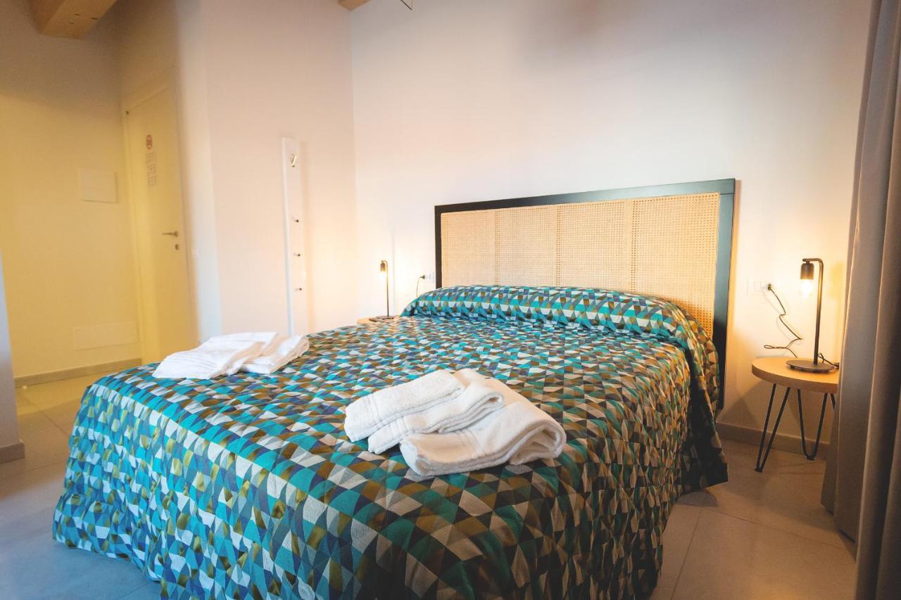 Via Siena 4 - Suites & Rooms 切齐纳的码头 外观 照片