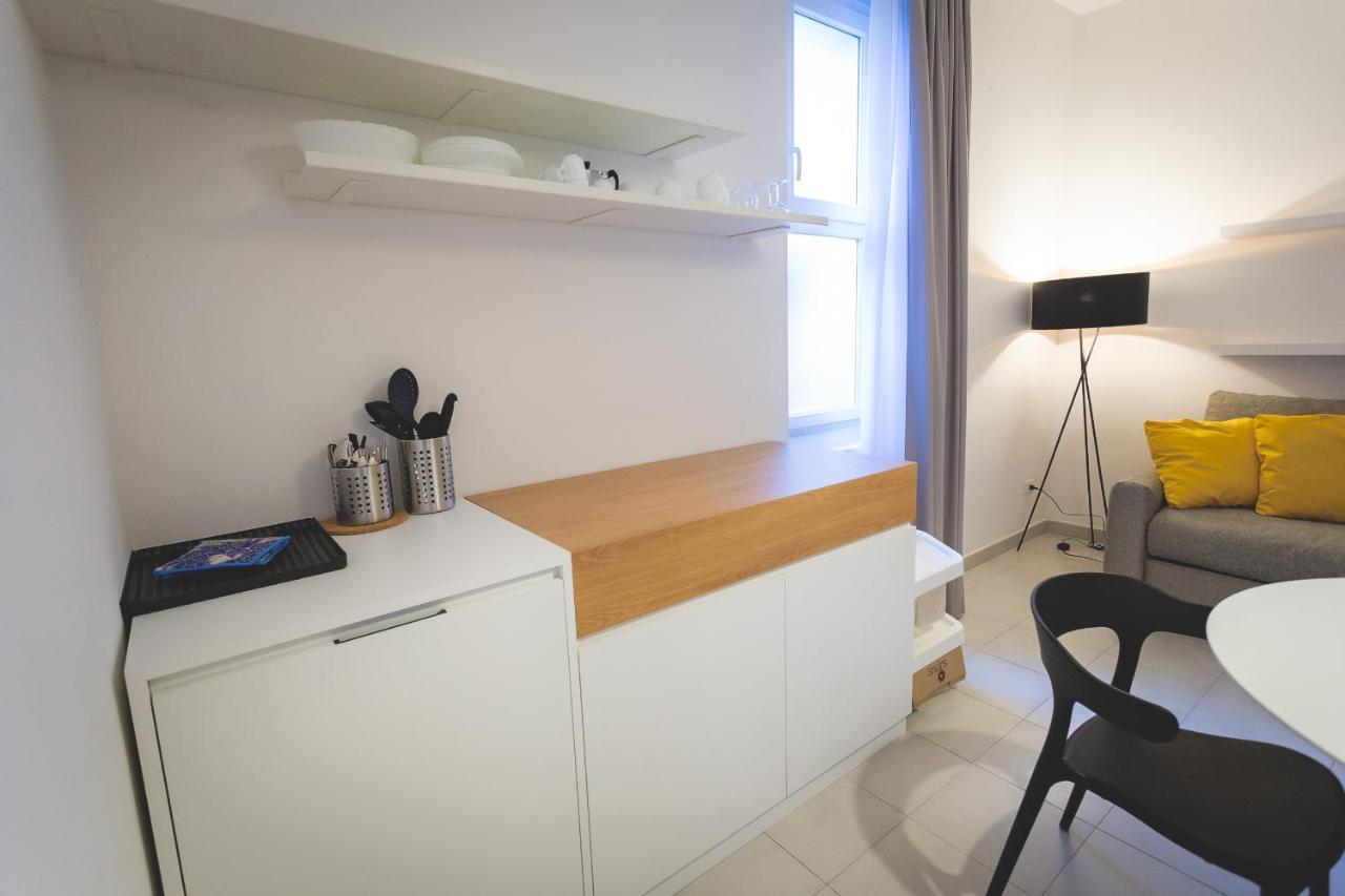 Via Siena 4 - Suites & Rooms 切齐纳的码头 外观 照片