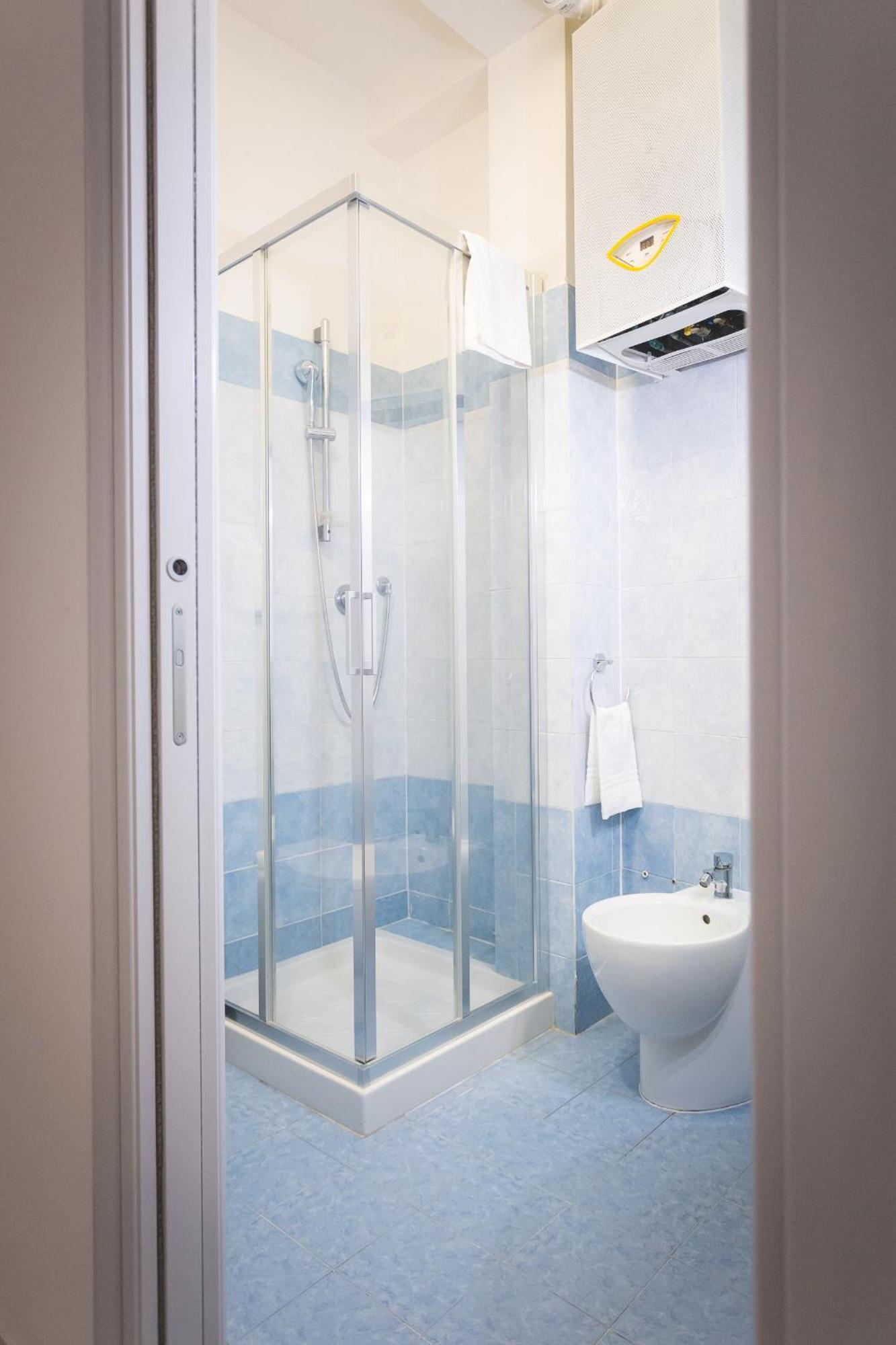 Via Siena 4 - Suites & Rooms 切齐纳的码头 外观 照片