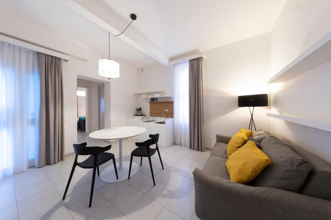 Via Siena 4 - Suites & Rooms 切齐纳的码头 外观 照片