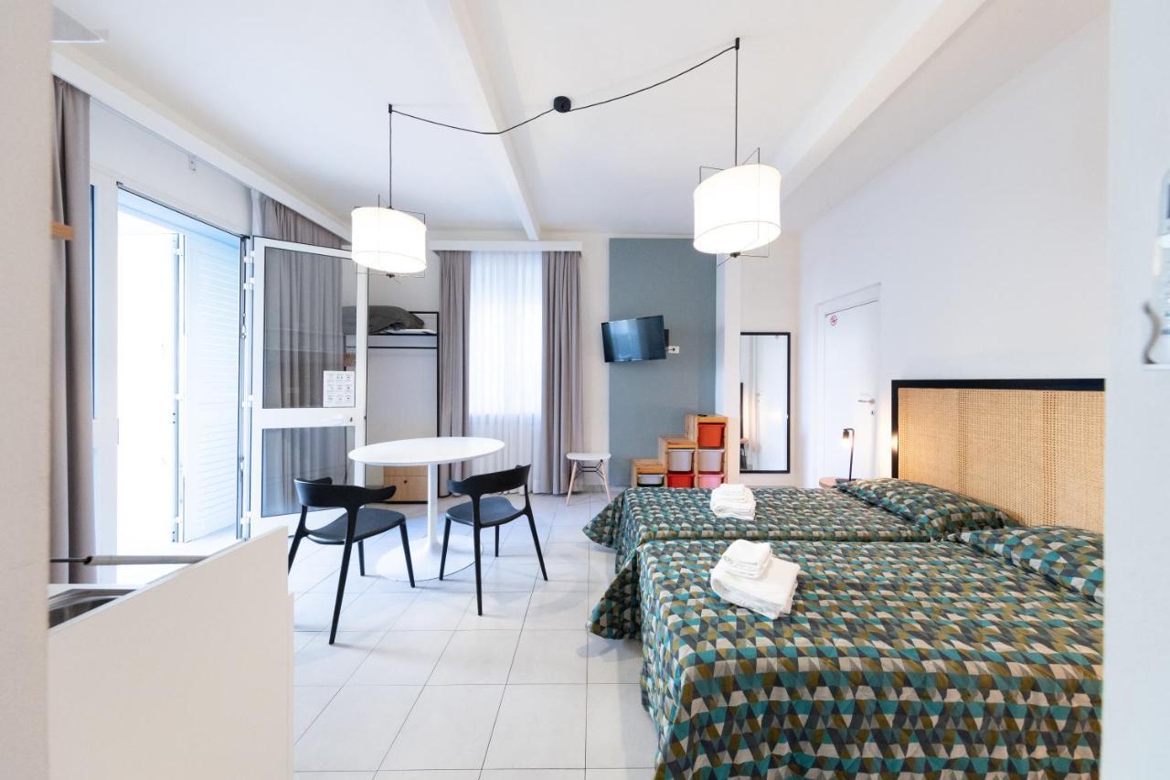 Via Siena 4 - Suites & Rooms 切齐纳的码头 外观 照片
